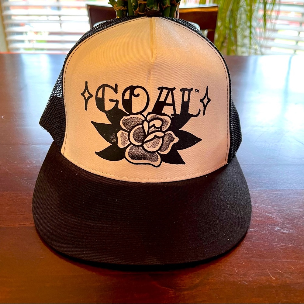 Yupoong The Classics Retro Cotton & Mesh Trucker’s Cap, SnapBack. Unisex